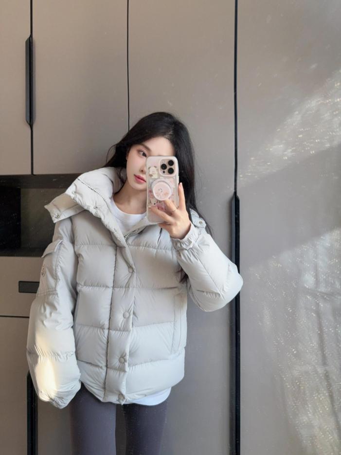 Piumino d'oca opaco Moncler Maya (LNNCW) Perfette Qualità Repliche